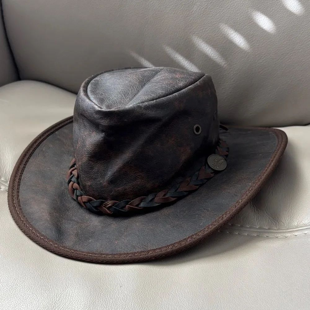 Barmah Crackle Kangaroo Leather Squashy hat.